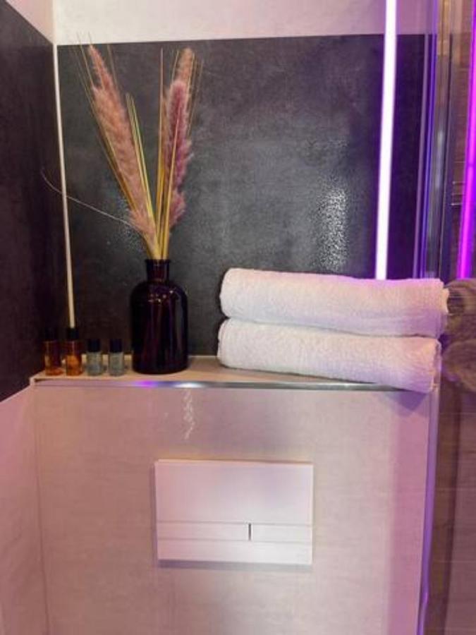 #1 Tgha Luxury Studio Apartment In Athlone Exterior foto